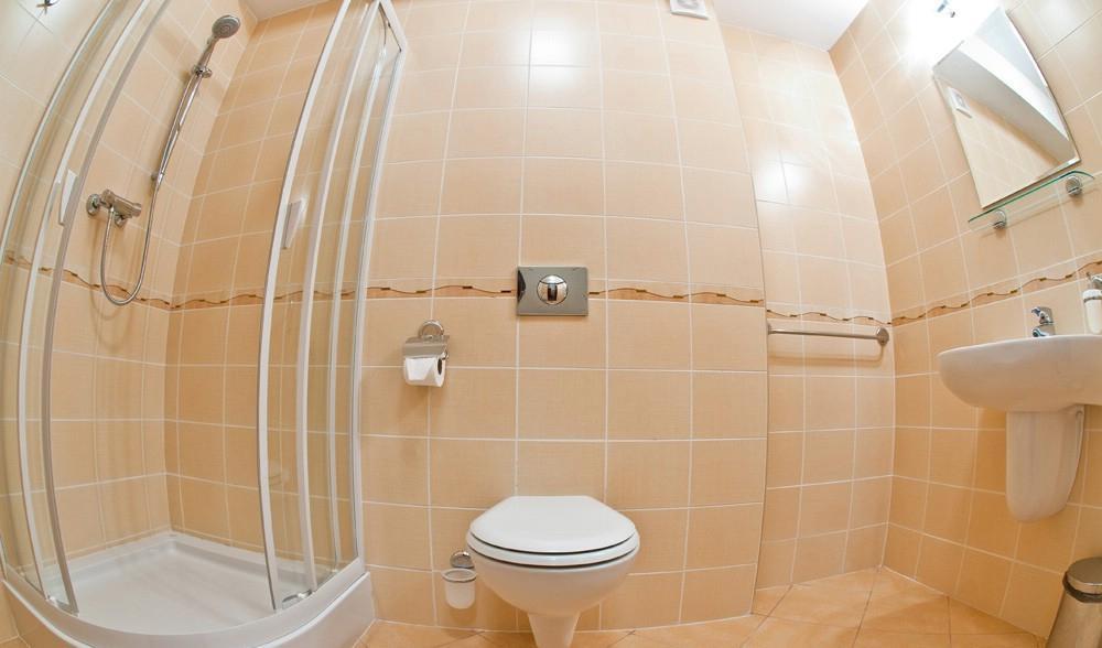 Zamek Gostynin Aparthotel Rum bild