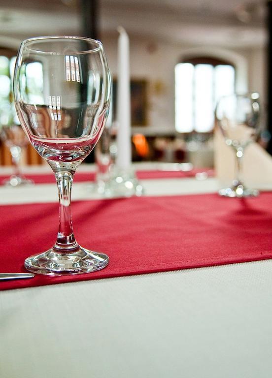 Zamek Gostynin Aparthotel Exteriör bild